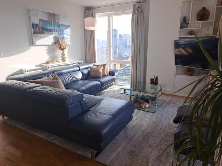 Cozy Double Room With Large En Suite Near Canary Wharf London With Amazing Views In A Shared Apartment Kültér fotó