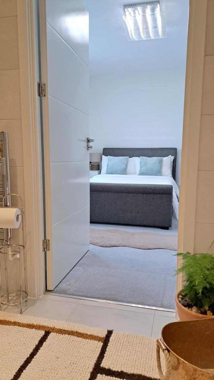 Cozy Double Room With Large En Suite Near Canary Wharf London With Amazing Views In A Shared Apartment Kültér fotó