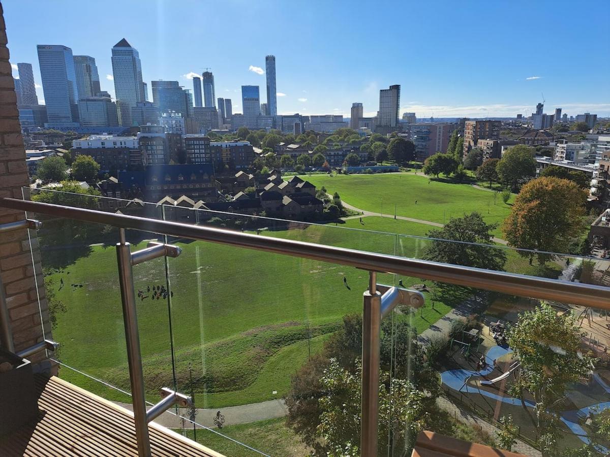 Cozy Double Room With Large En Suite Near Canary Wharf London With Amazing Views In A Shared Apartment Kültér fotó